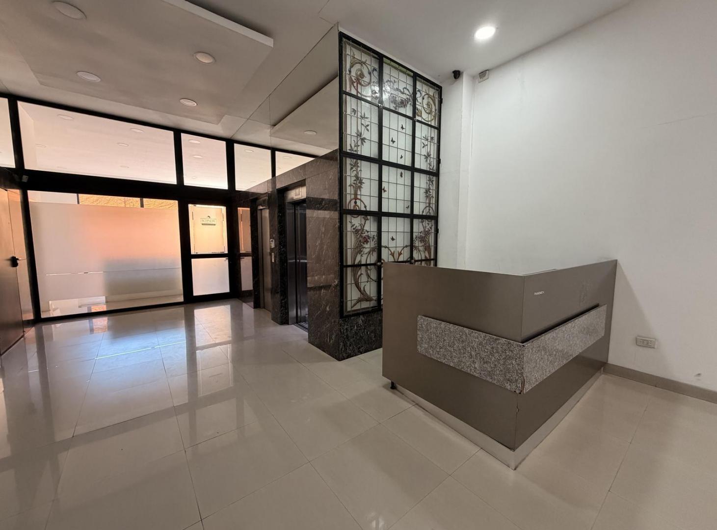 Foto de Departamento Monoambiente en Venta en Pleno Centro de Rosario, imagen 1