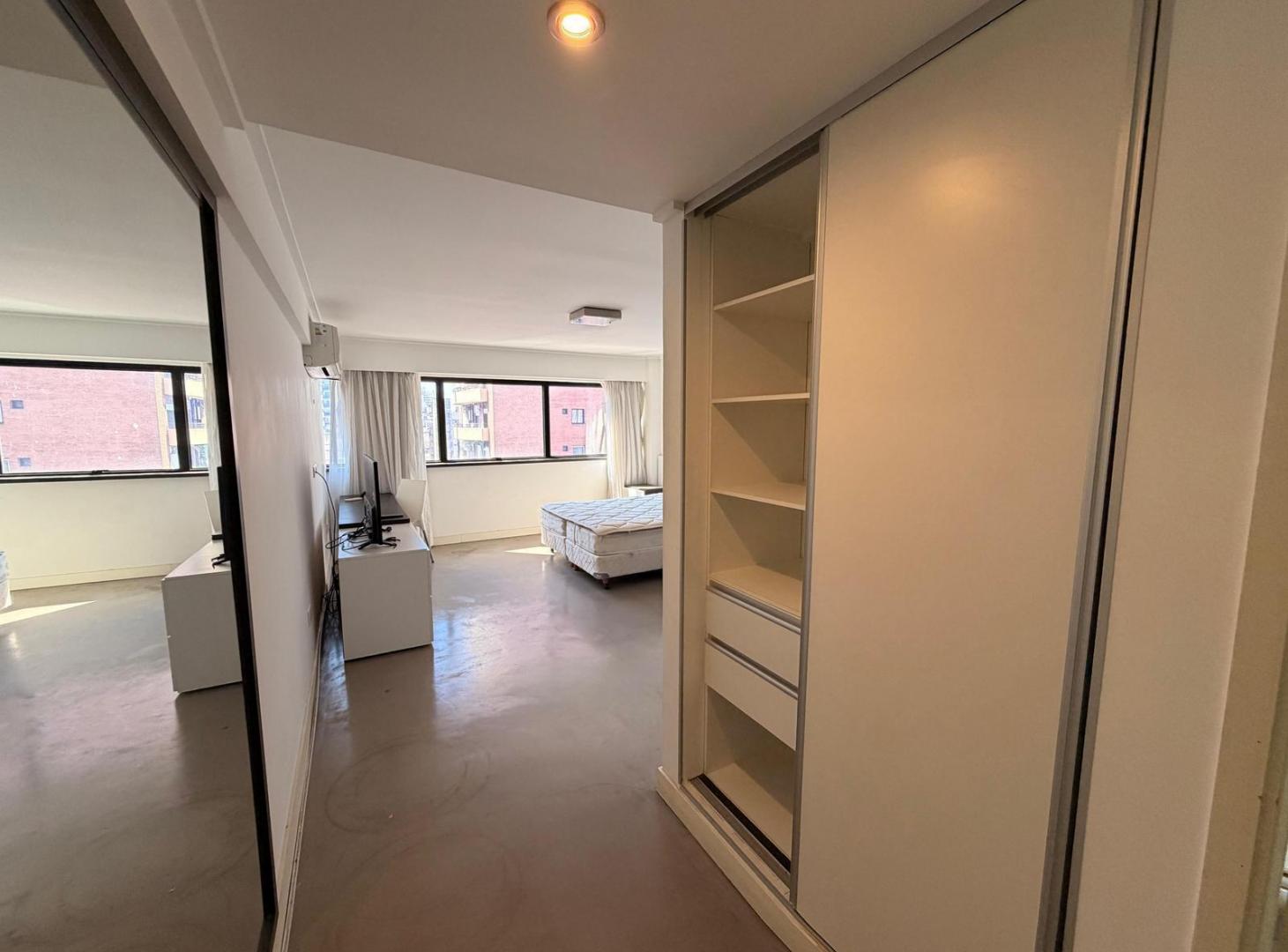 Foto de Departamento Monoambiente en Venta en Pleno Centro de Rosario, imagen 3