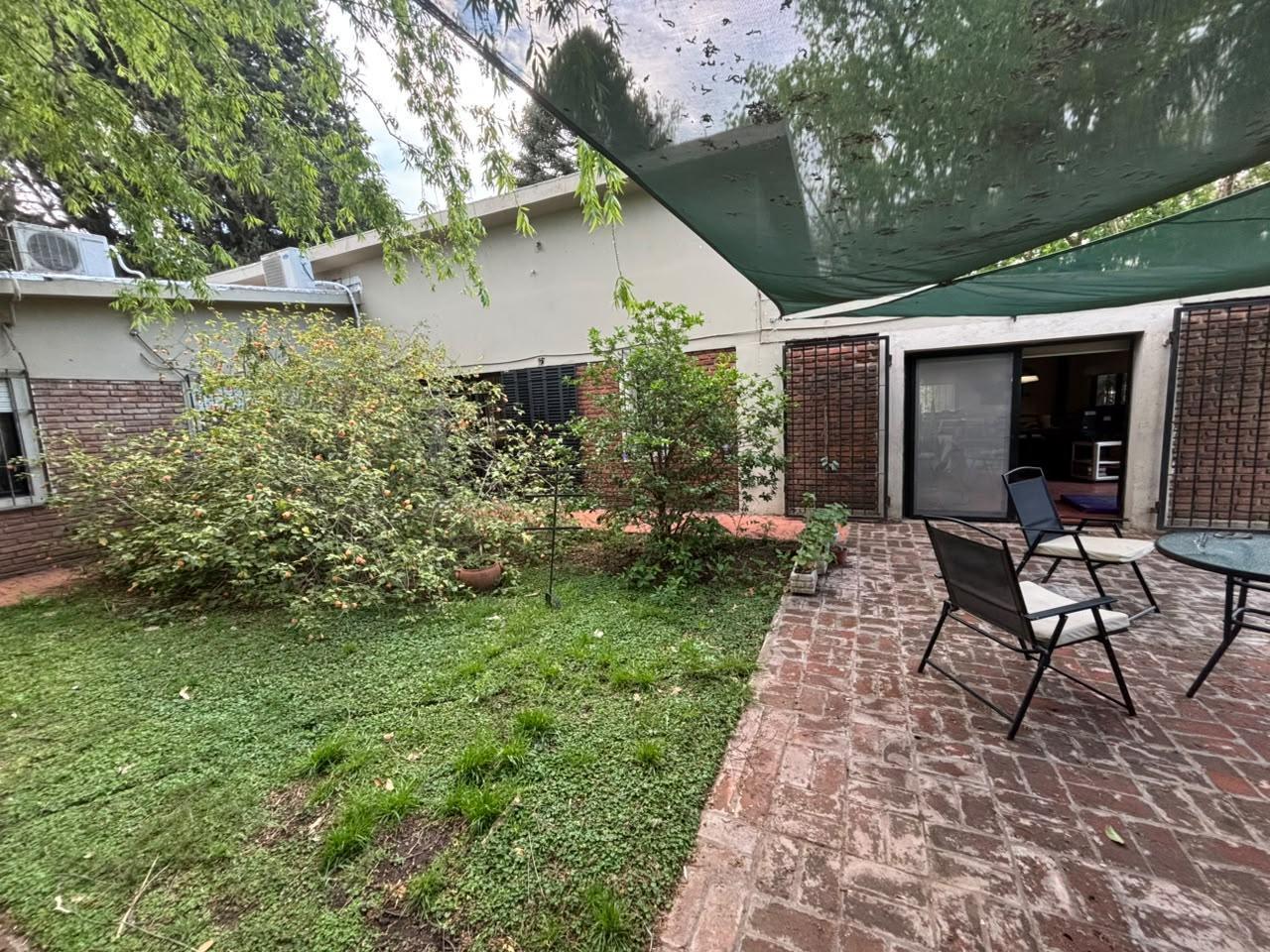 Foto de Venta Casa con Amplio Terreno Roldán, imagen 3