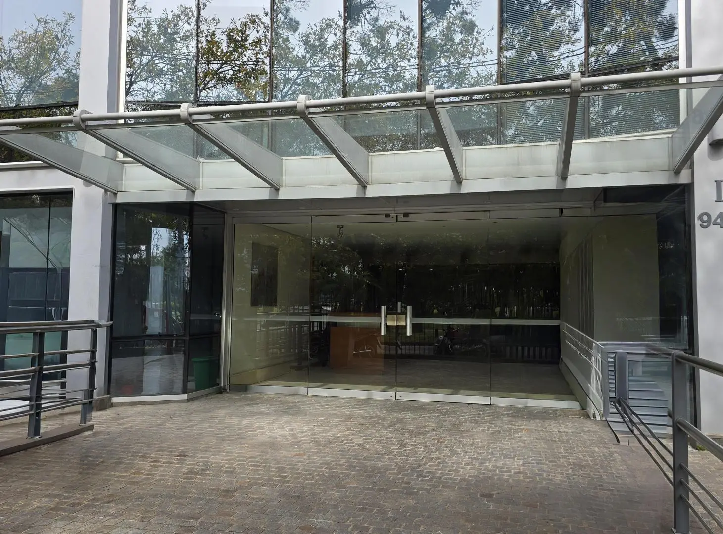 ALQUILER | OFICINA AAA EN EDIFICIO PLAZA ROCHA 5