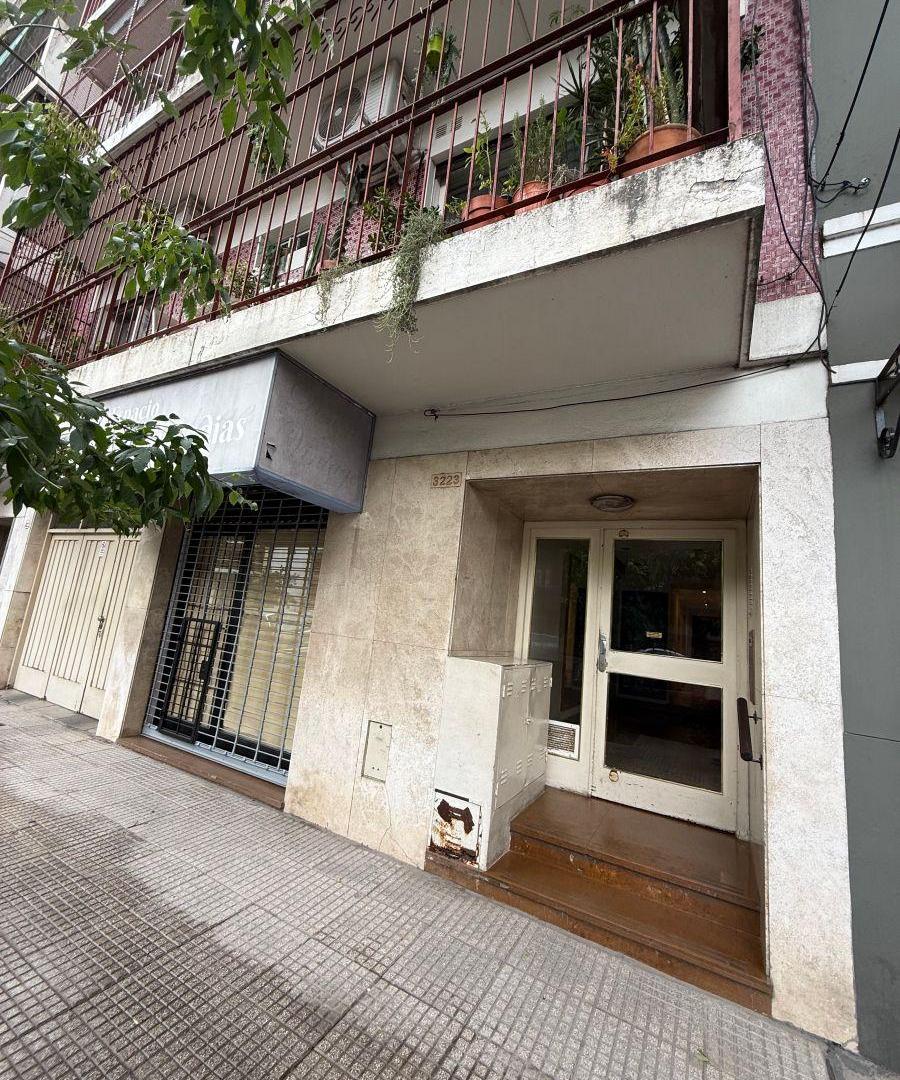 DEPARTAMENTO 4 AMBIENTES CON COCHERA.