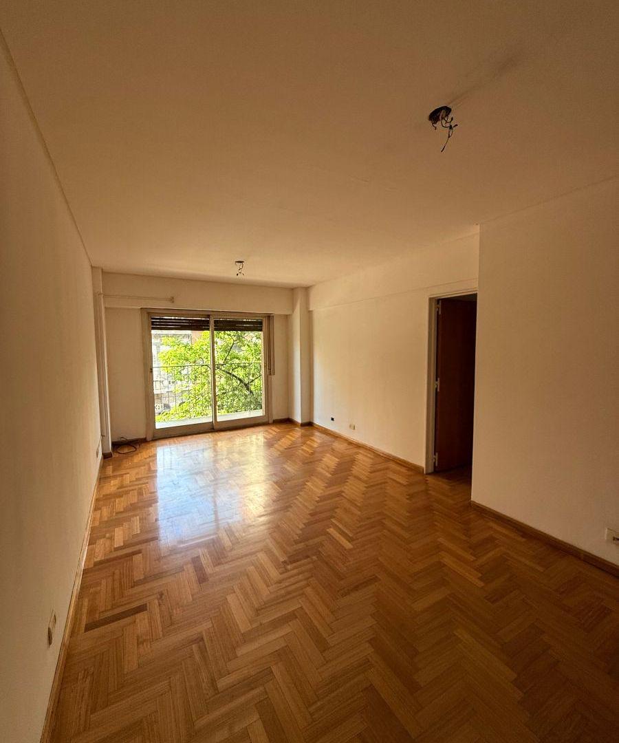 Foto de EXCELENTE DEPARTAMENTO 4 AMBIENTES. IMPECABLE ESTADO. 2 BALCONES., imagen 3