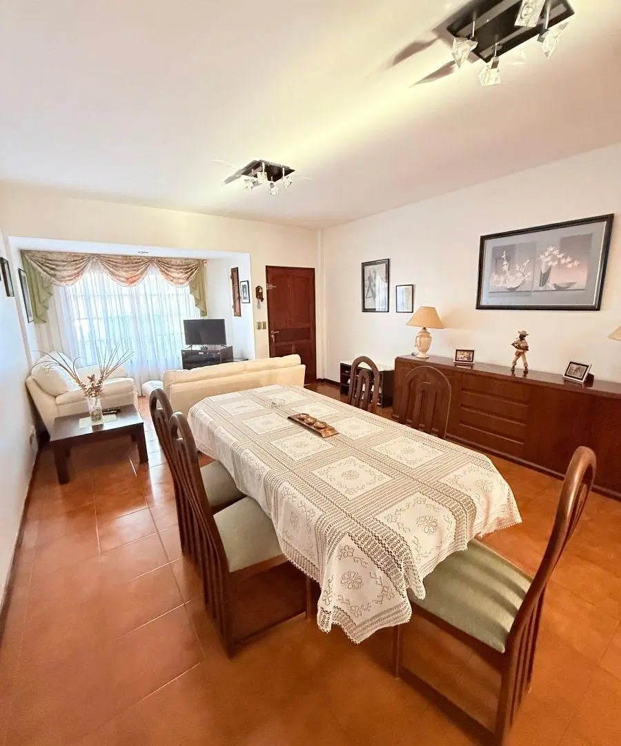Excelente Duplex 5 Ambientes con gran Jardín y Cochera. 5