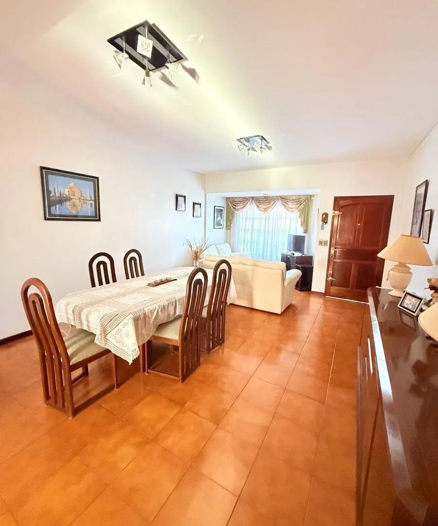 Excelente Duplex 5 Ambientes con gran Jardín y Cochera. 4