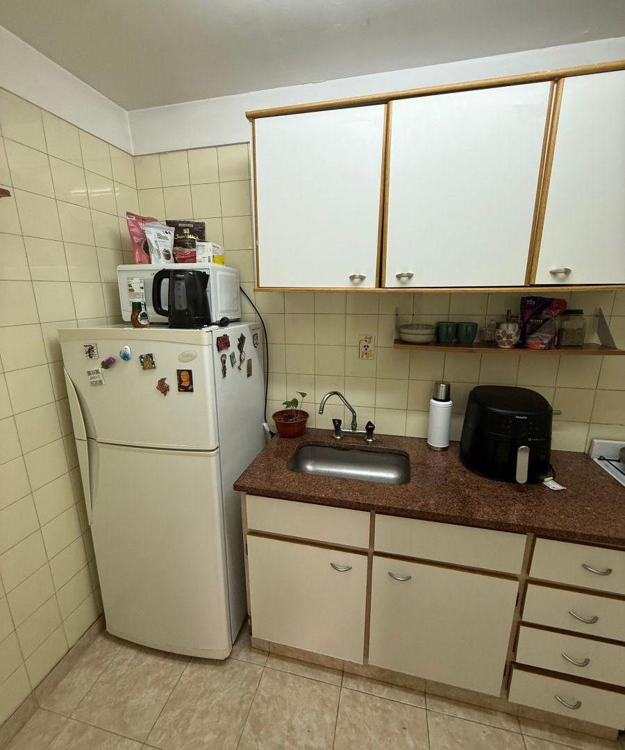 Foto de HERMOSO DEPARTAMENTO 2 AMBIENTES PLANTA BAJA AL FRENTE CON PATIO., imagen 1