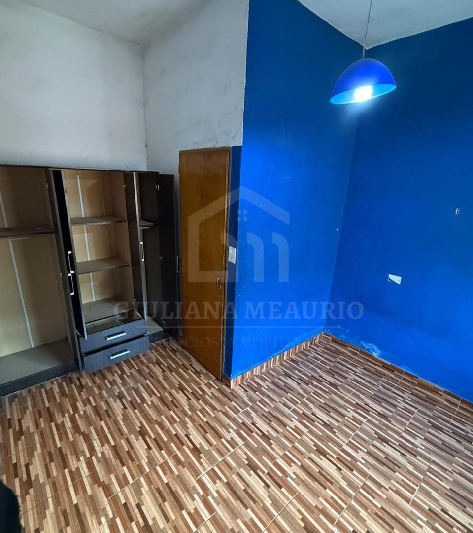 Foto de Departamento en ALQUILER tipo casa con patio y entrada de autos - Moron, imagen 1