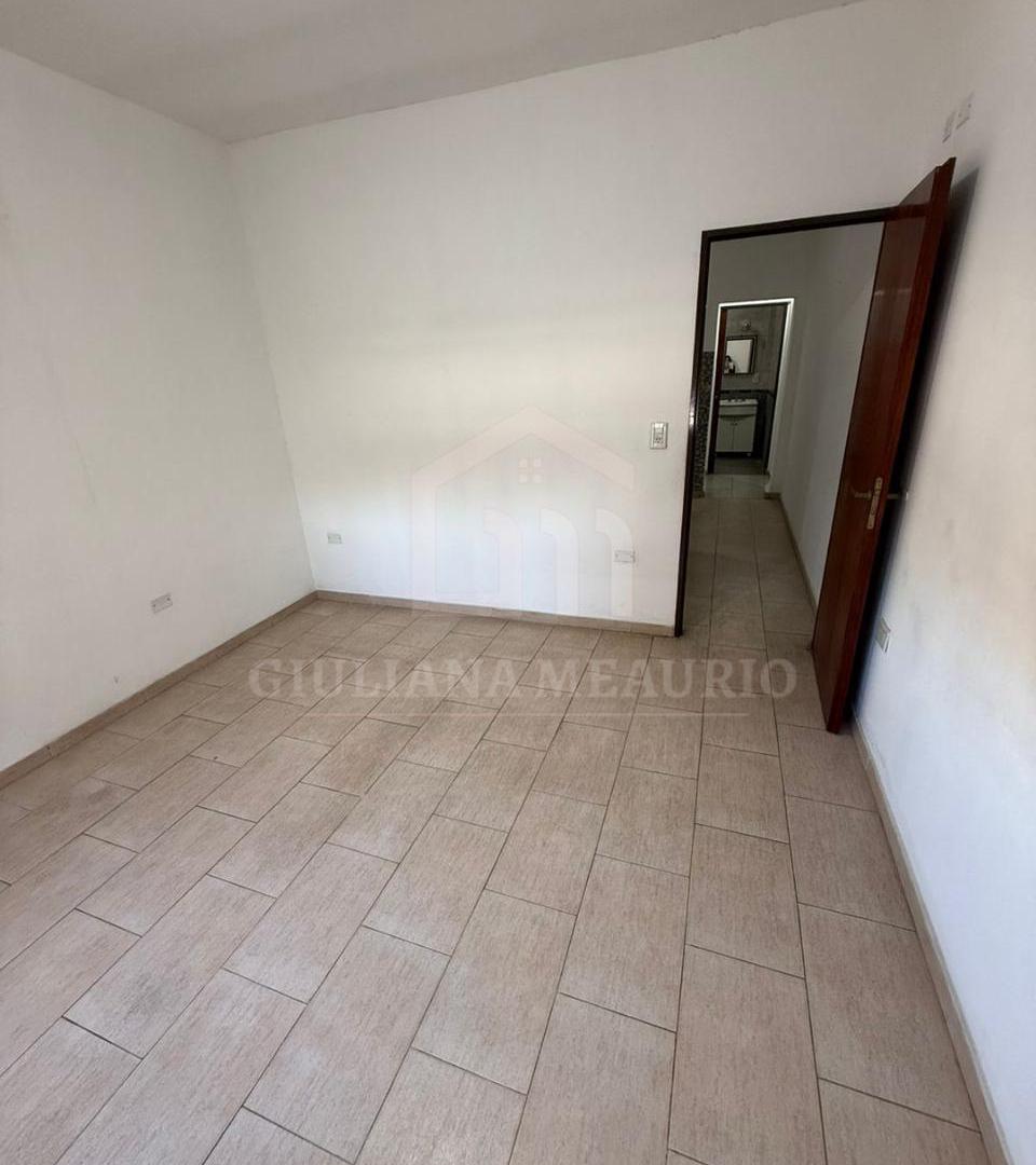 Foto de Departamento 2 amb. en ALQUILER - Isidro Casanova, imagen 2