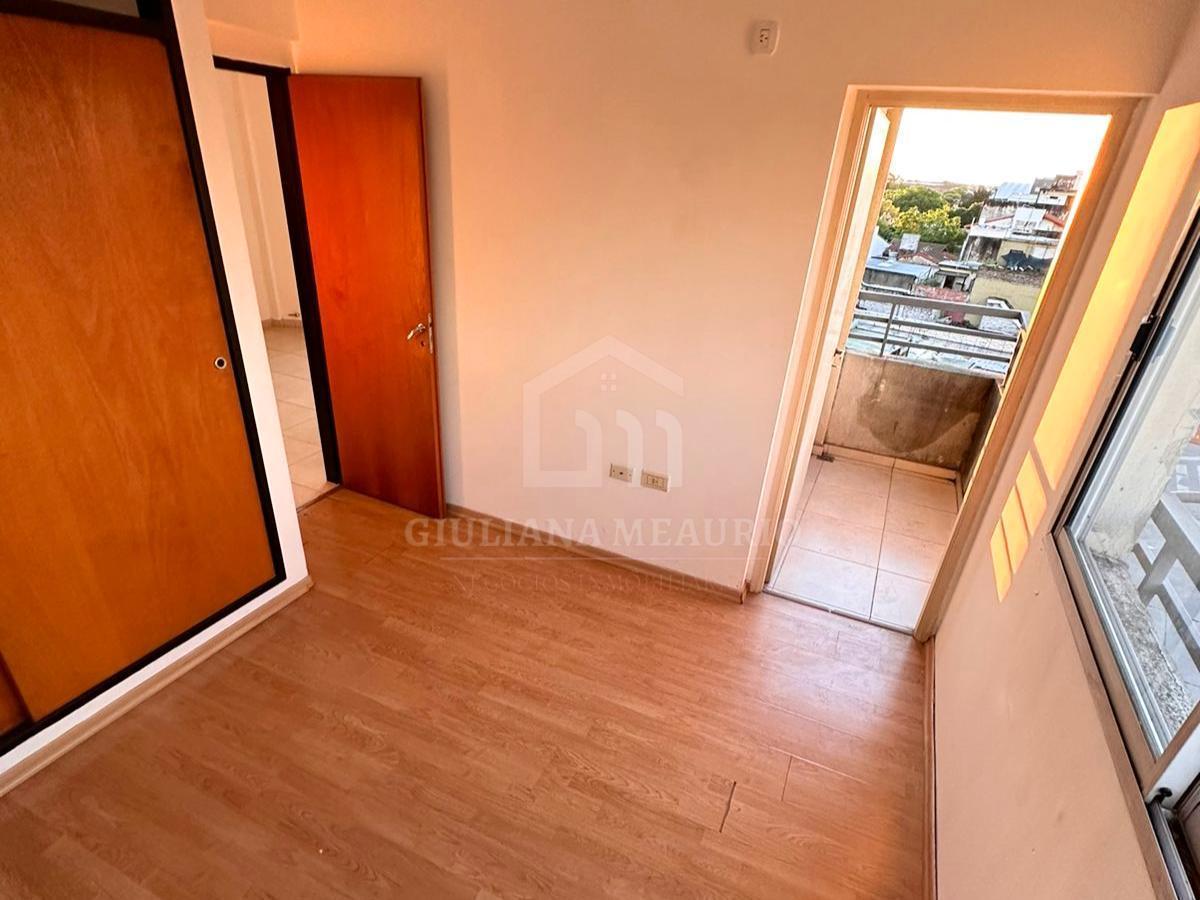 Foto de Alquiler Departamento 2 Amb. Haedo, imagen 4