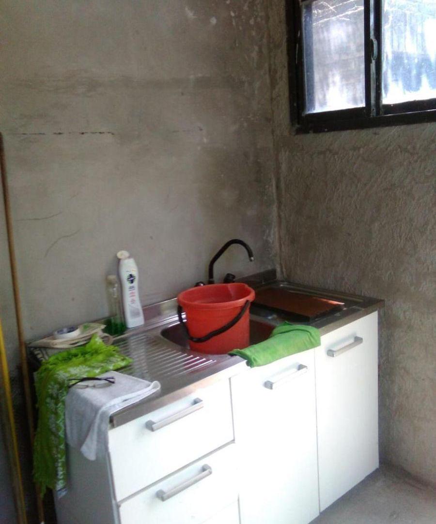 Foto de CASA MULTIFAMILIAR SOBRE LOTE 1.200 m² – VILLA BALLESTER, imagen 1