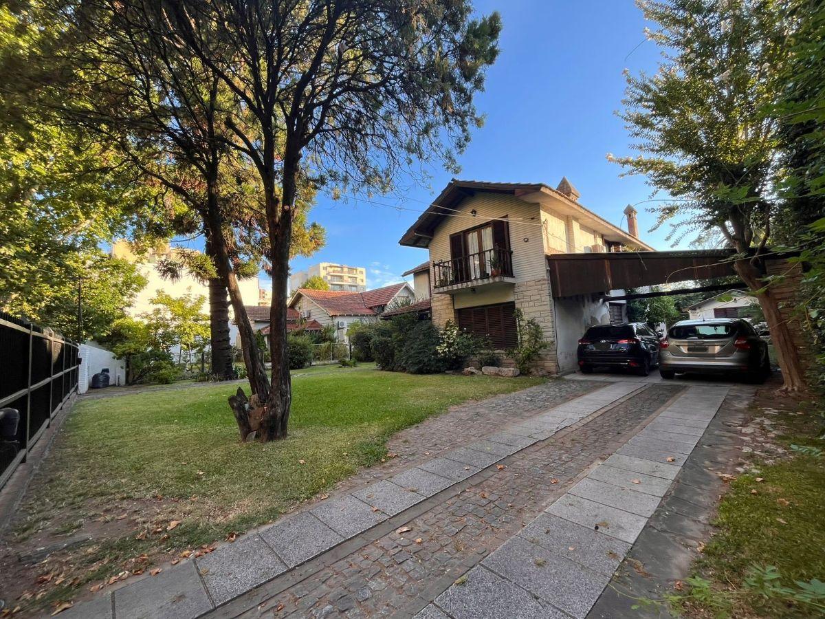 CASA MULTIFAMILIAR SOBRE LOTE 1.200 m² – VILLA BALLESTER