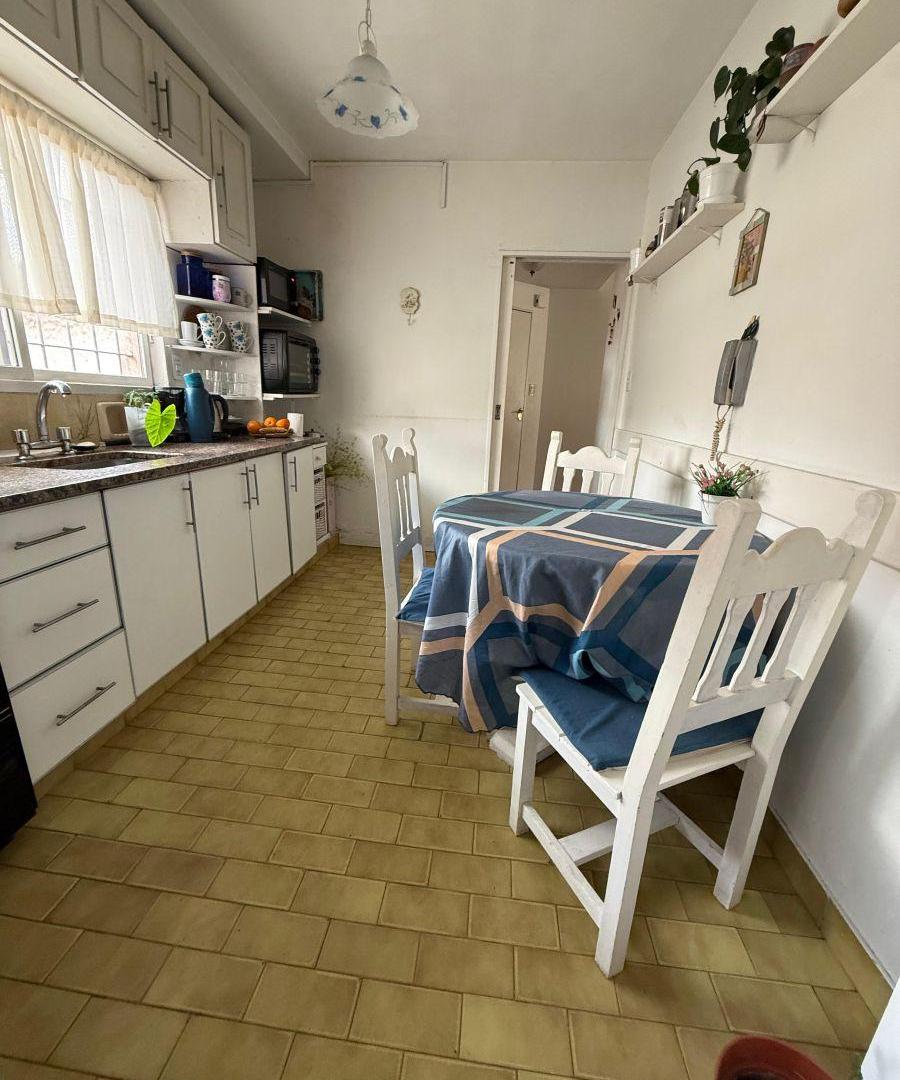 Foto de Casa en planta alta de 4 ambientes con cochera cubierta – Martínez, imagen 5