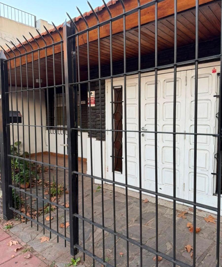 ¡Oportunidad! Casa 3 ambientes en venta en San Fernando