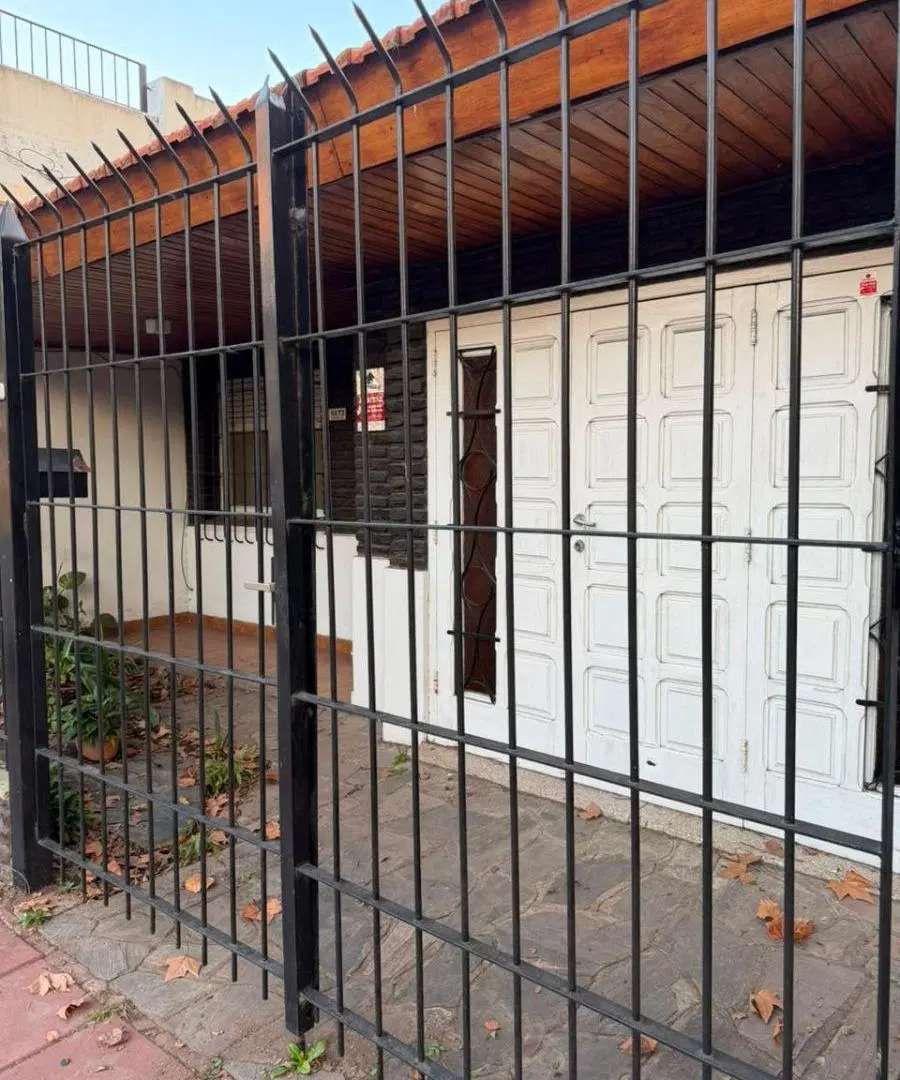 ¡Oportunidad! Casa 3 ambientes en venta en San Fernando 1