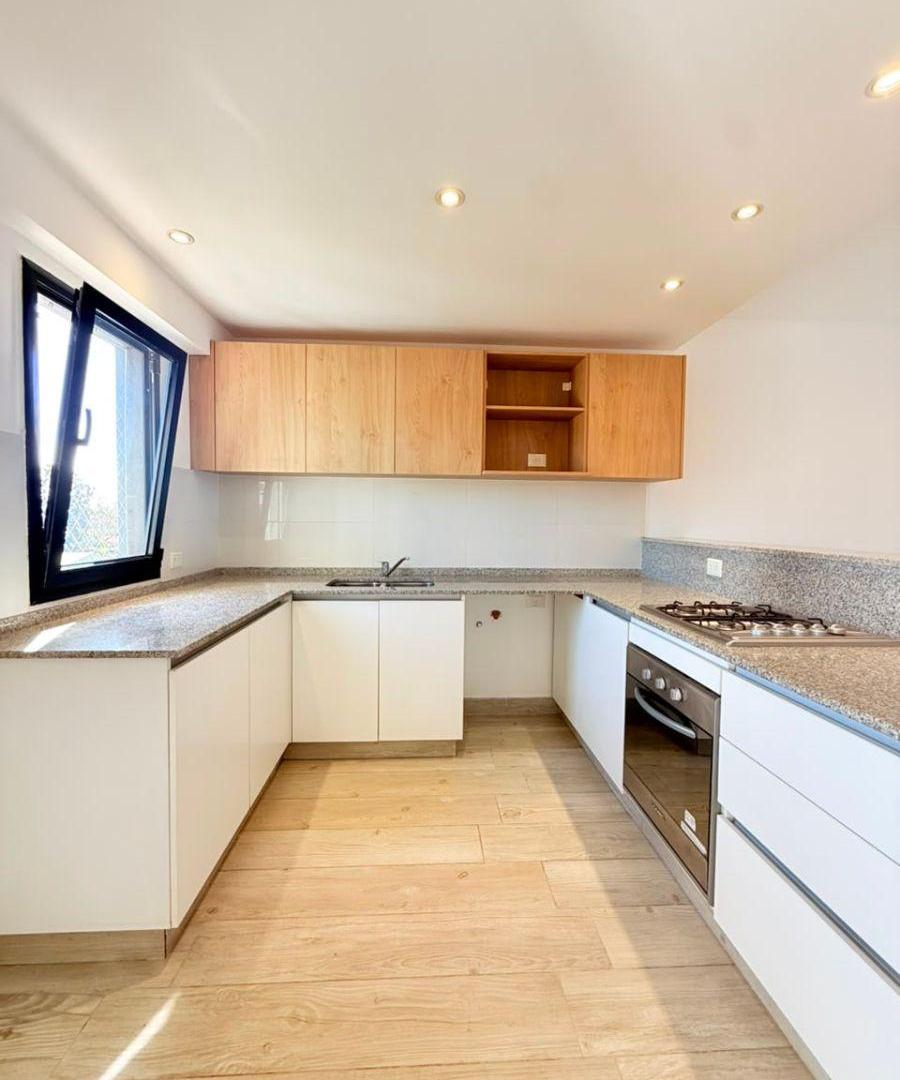 Foto de Hermoso departamento 3 ambientes en alquiler, imagen 2