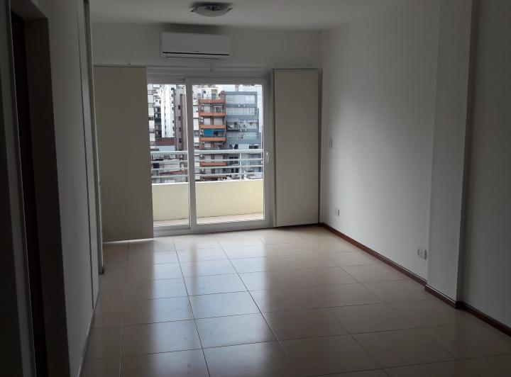 Monoambiente C/balcón - Edificio C/terraza Parrilla 2