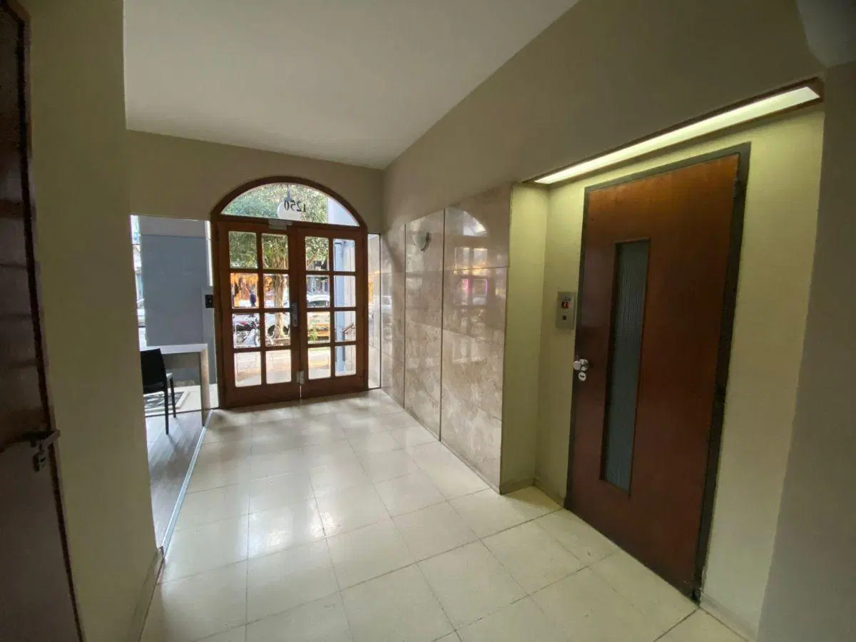 DEPARTAMENTO Semi - Piso de 3 Ambientes 2
