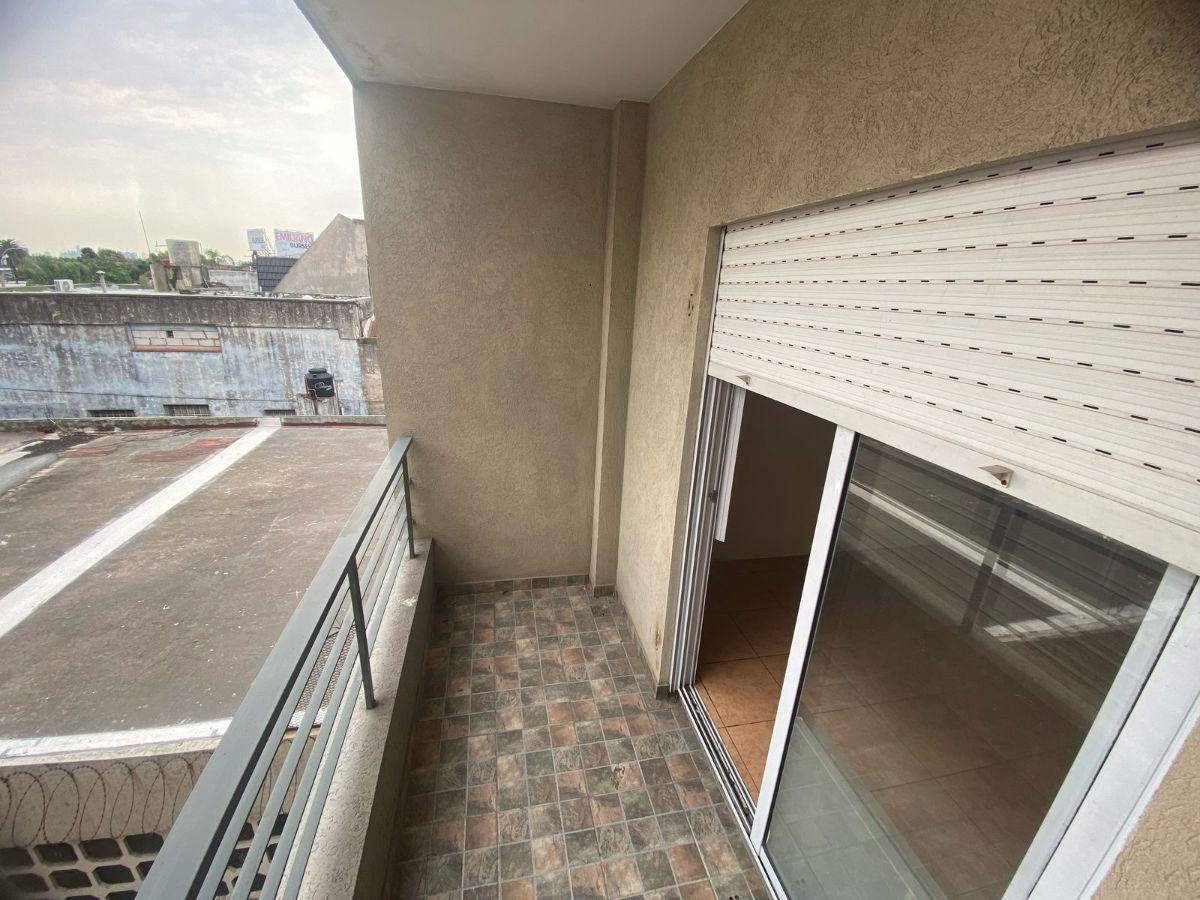 Foto de Depto de 2 Amb. Muy Amplio y Luminoso con Terraza Propia, imagen 5
