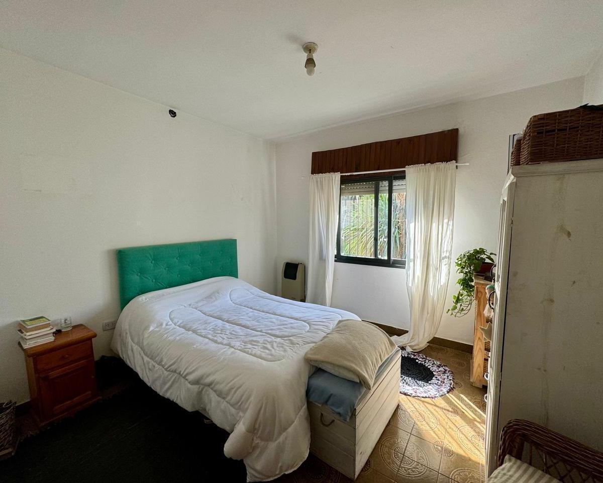 Casa con tres dormitorios en venta en Matheu ID 1968