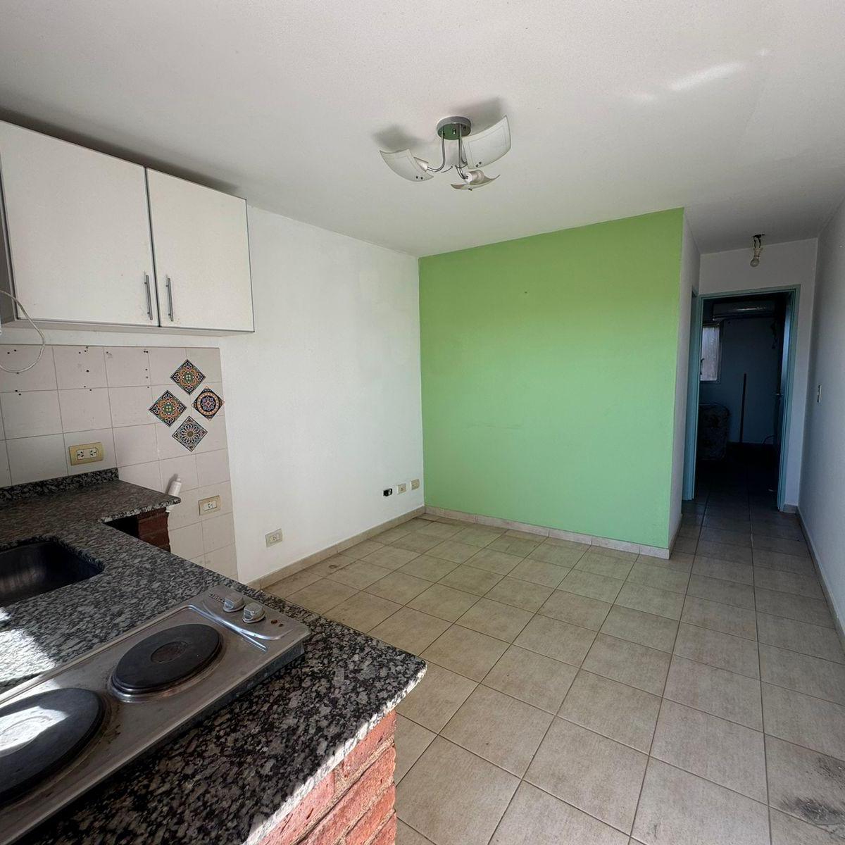 Departamento dos ambientes con cochera en venta en Matheu ID 4612