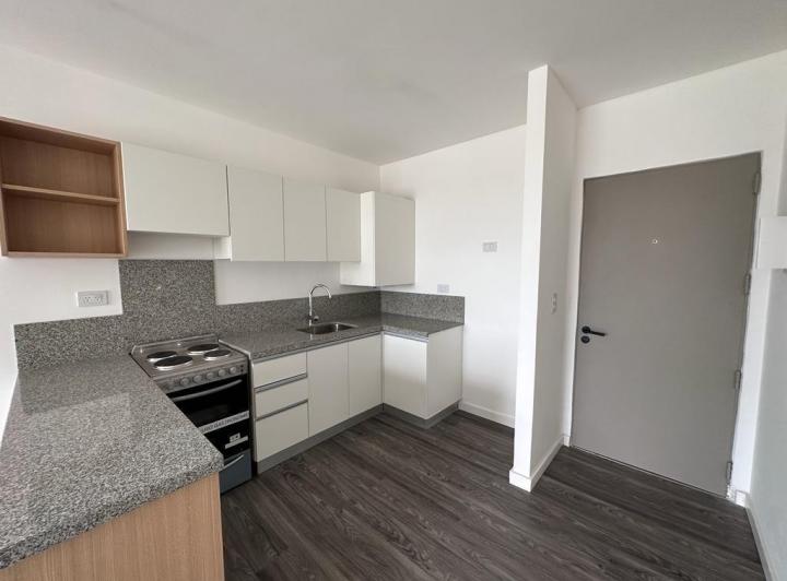 Departamento tres ambientes en alquiler en Distrito Boero 4