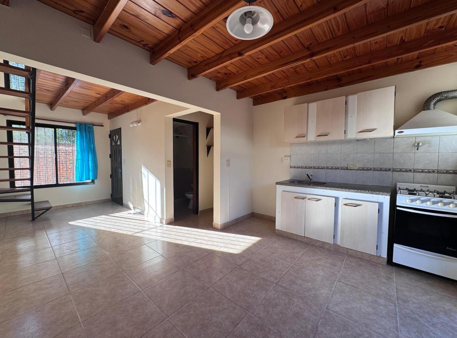 Departamento con cochera en alquiler - ID 1866