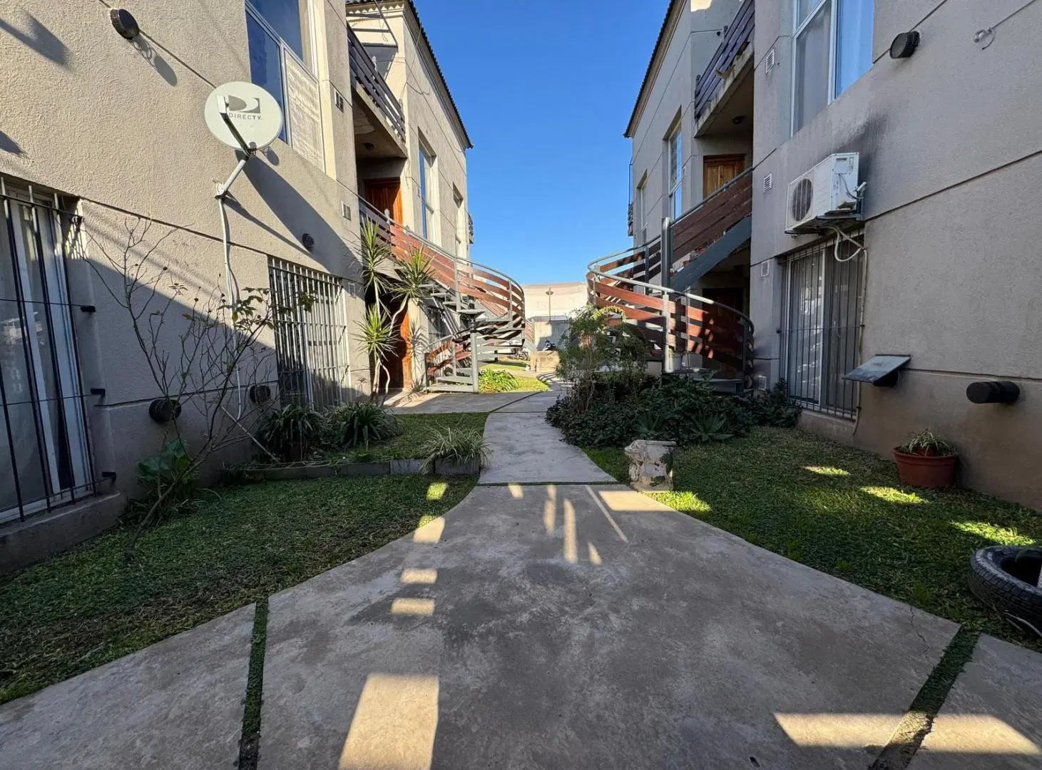 Monoambiente con cochera en venta y alquiler - ID 4705 4