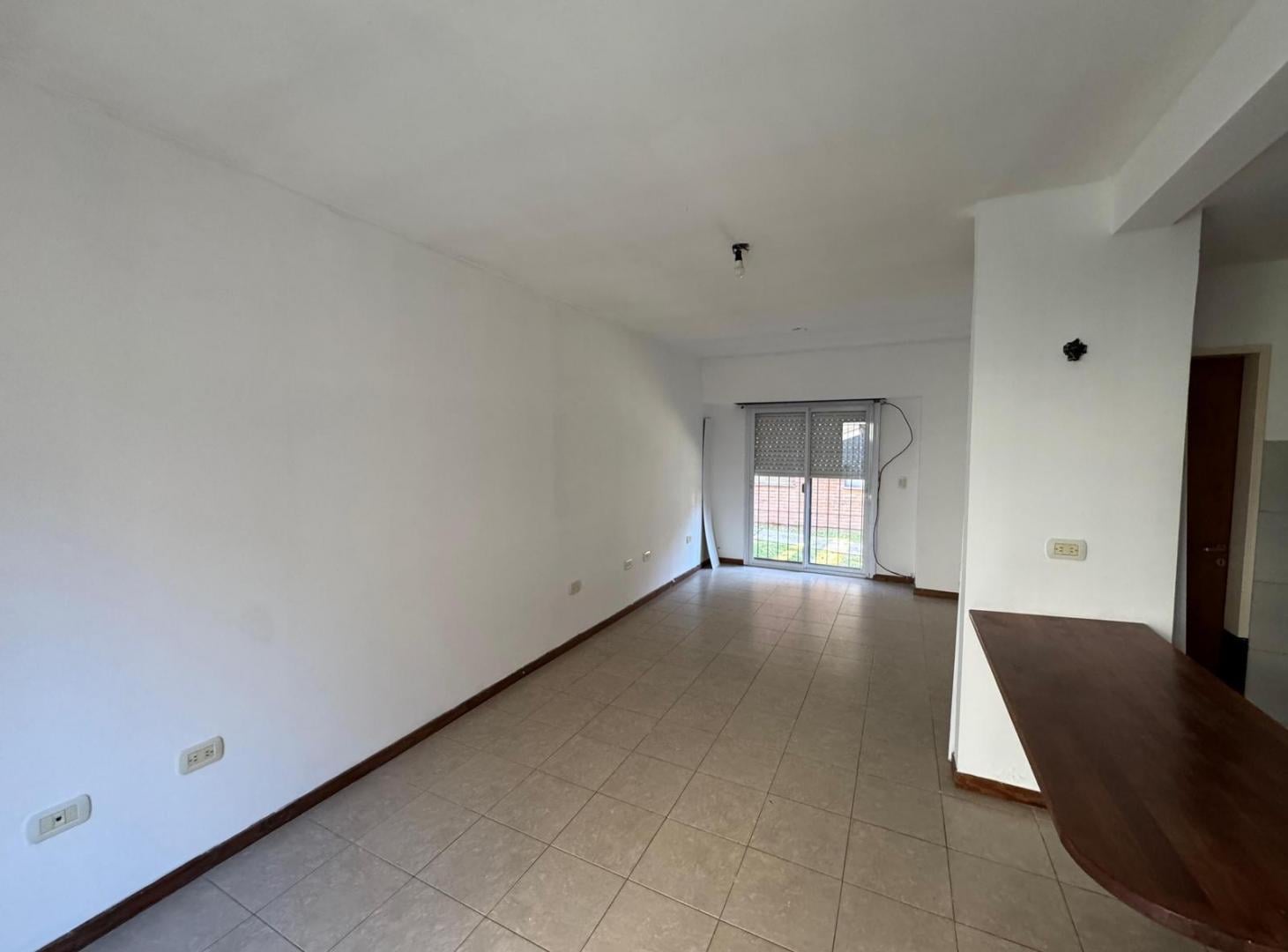 Monoambiente con cochera en venta y alquiler - ID 4705