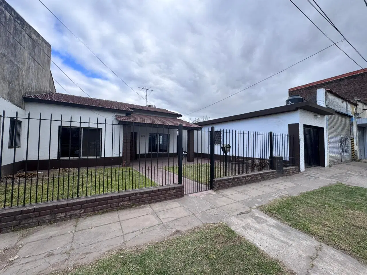 Casa en alquiler en Escobar - ID 1406 1