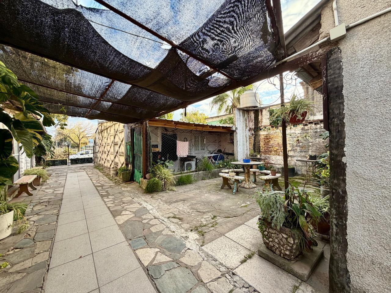Foto de Venta en bloque sobre Colectora - Loma Verde - local y viviendas - ID 6087, imagen 3