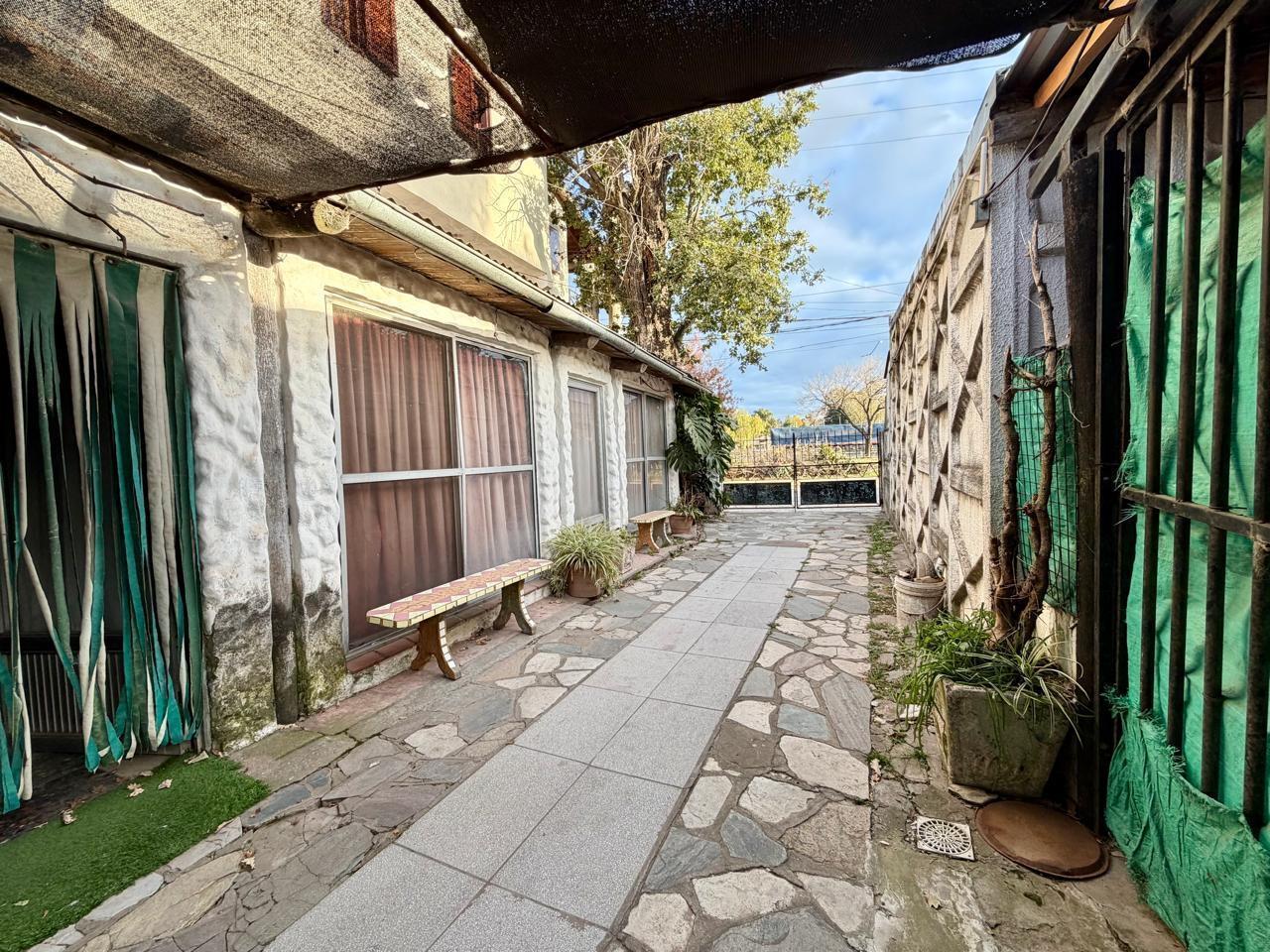 Foto de Venta en bloque sobre Colectora - Loma Verde - local y viviendas - ID 6087, imagen 1