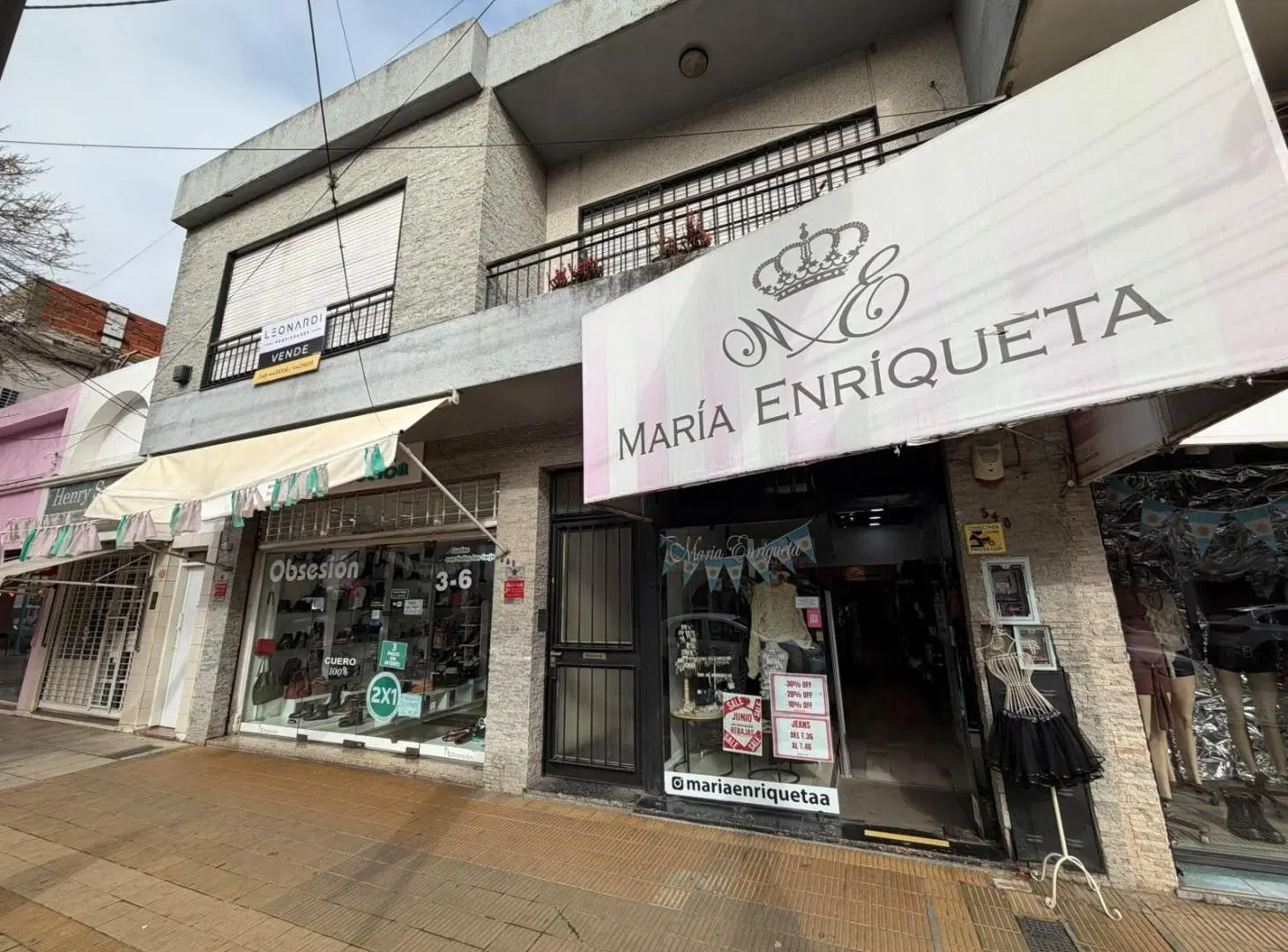 CASA + LOCAL EN VENTA EN ESCOBAR - ID 6093 1