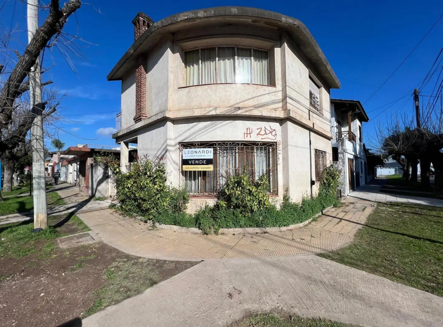 CASA   LOCAL a reciclar en Escobar centro - ID 6103 3