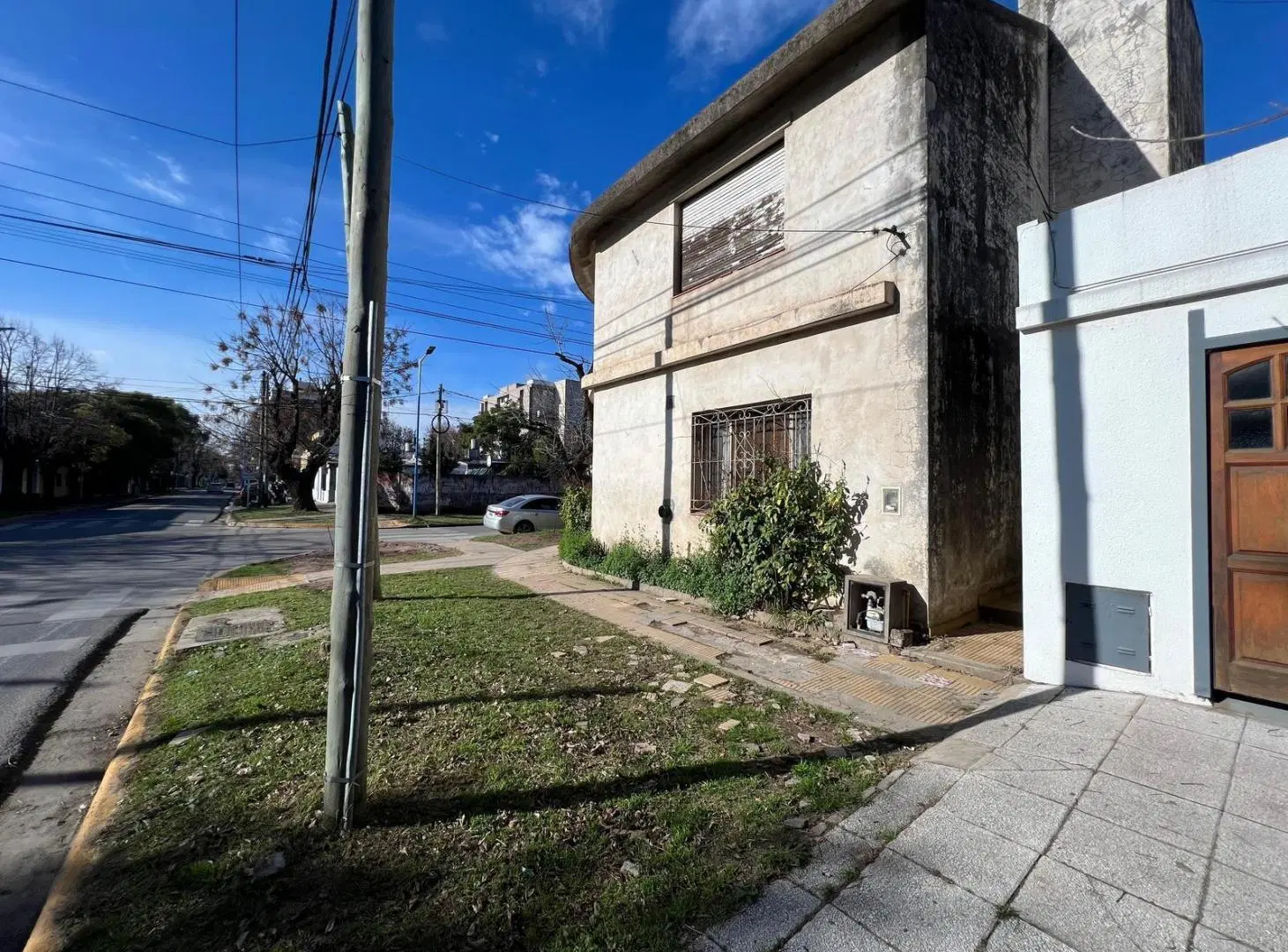CASA   LOCAL a reciclar en Escobar centro - ID 6103 2