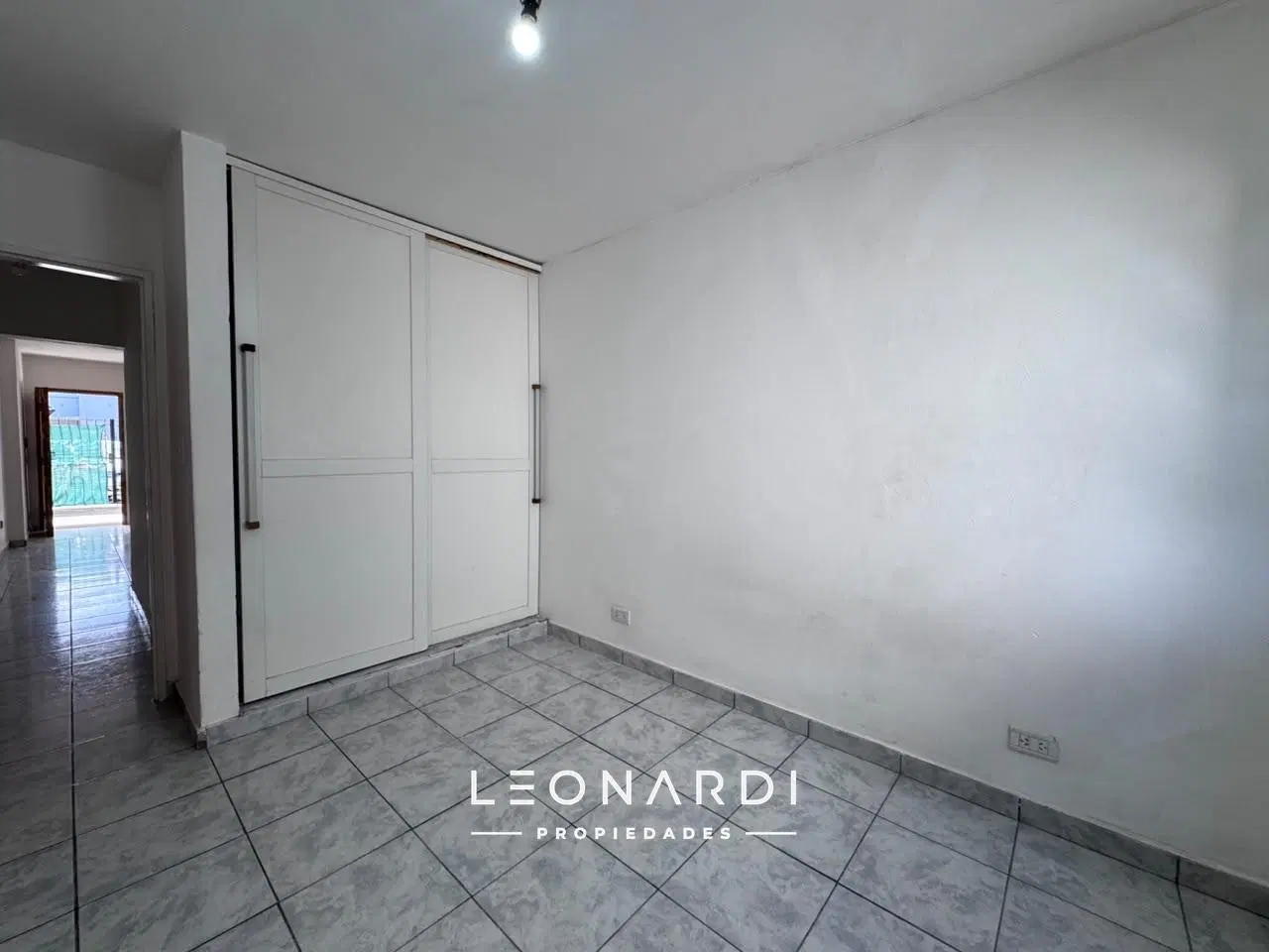 Departamento con jardín en alquiler - ID 4547 5