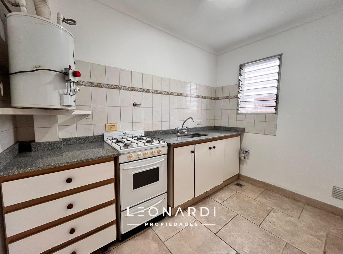 Foto de Departamento céntrico con cochera en alquiler en Belén de Escobar - ID, imagen 4