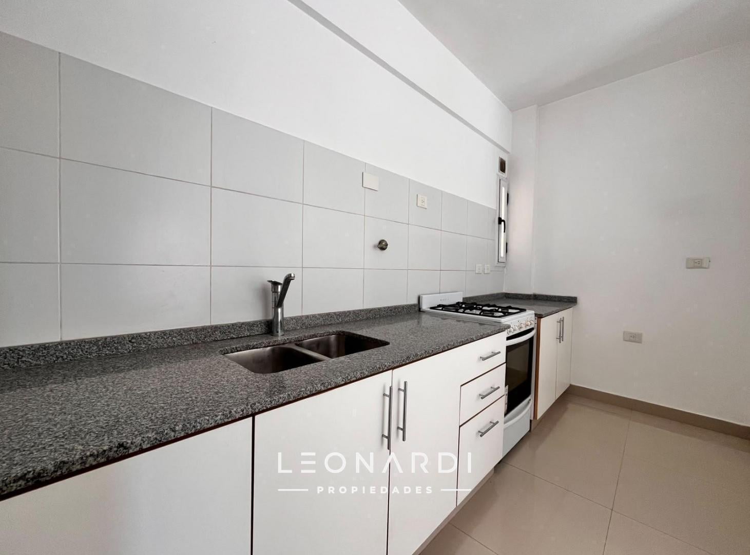 Foto de Departamento en alquiler en pleno centro de Escobar - ID 5195, imagen 1