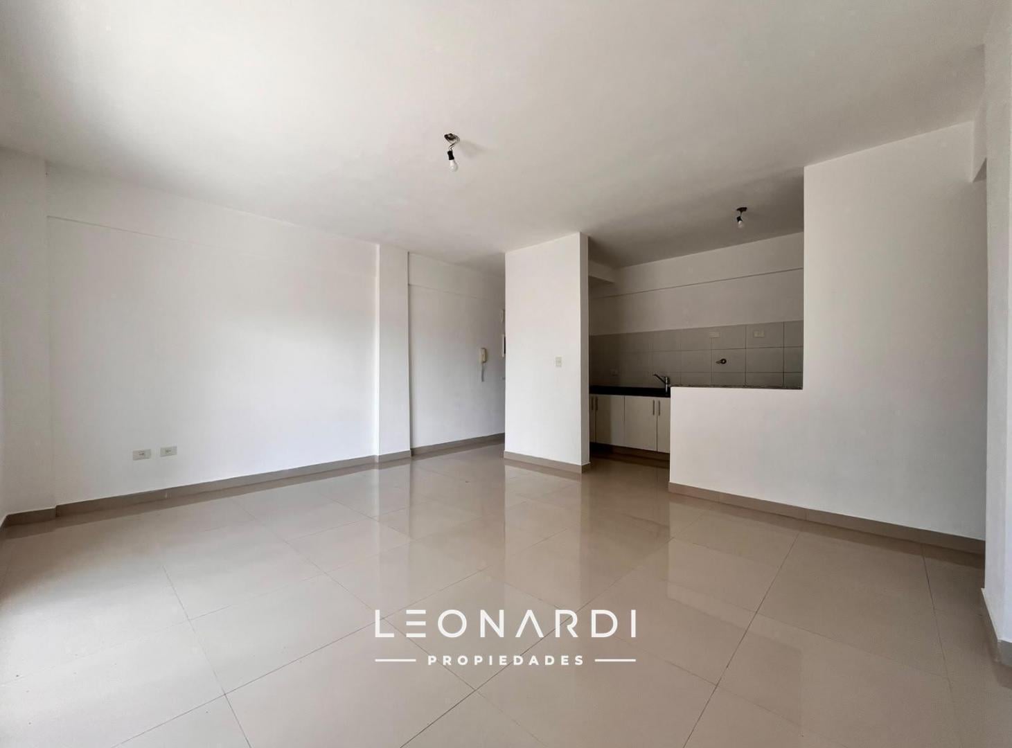 Foto de Departamento en alquiler en pleno centro de Escobar - ID 5195, imagen 2