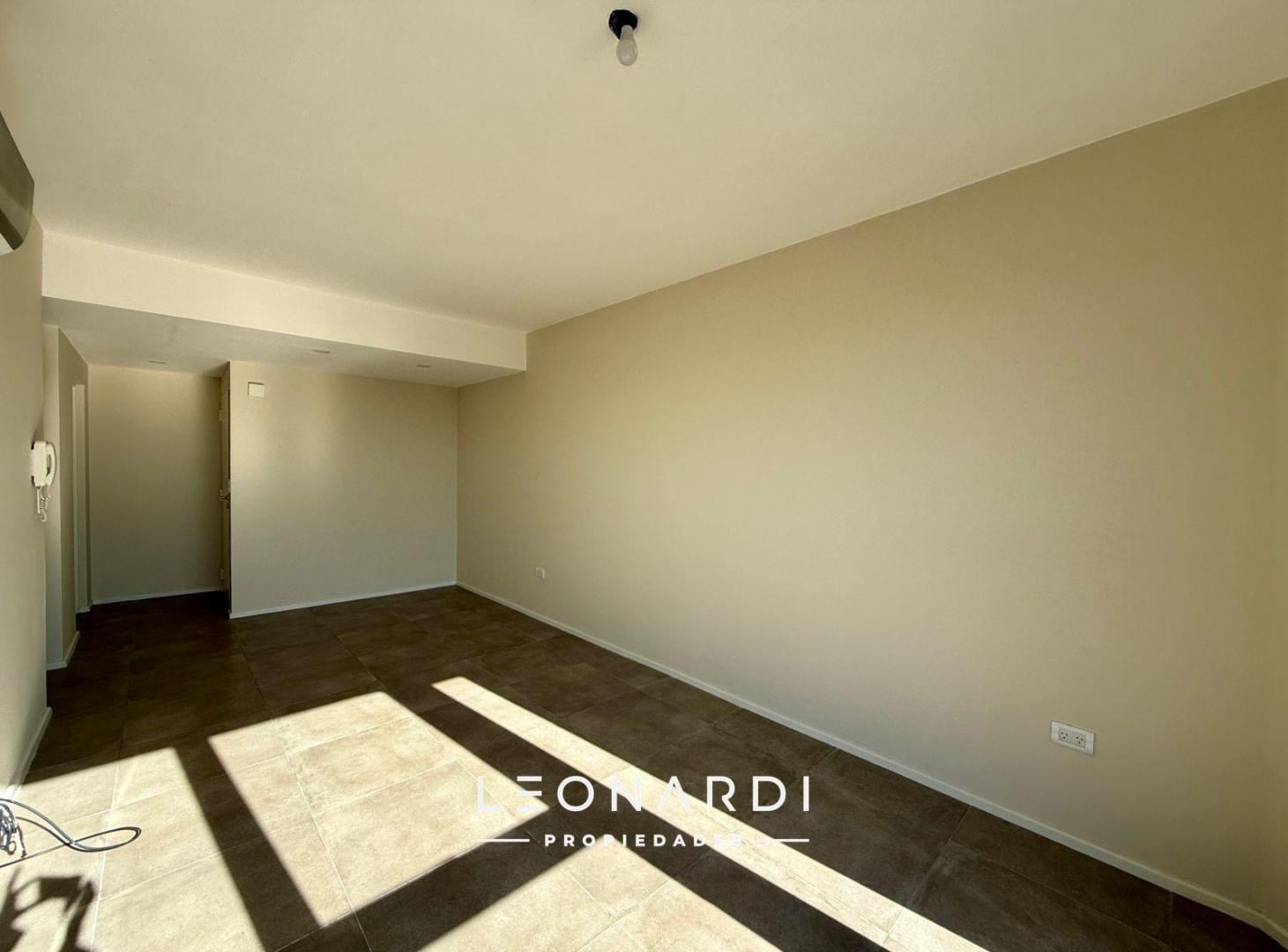 Foto de Departamento tres ambientes con cochera - ID 4435, imagen 2