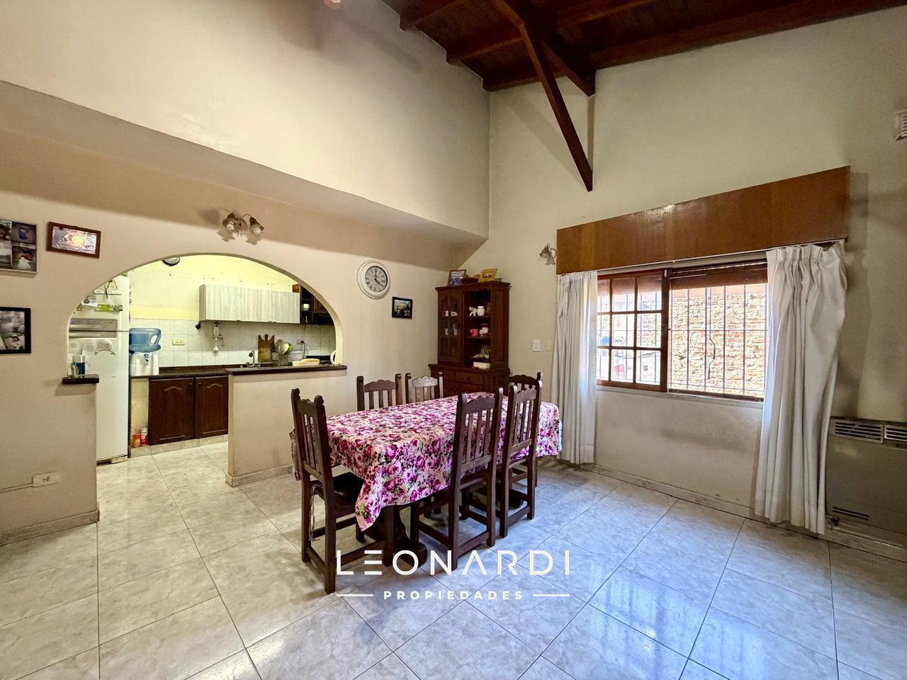 Foto de Casa en venta en Escobar | 5 dormitorios | apta crédito - ID 6170, imagen 3