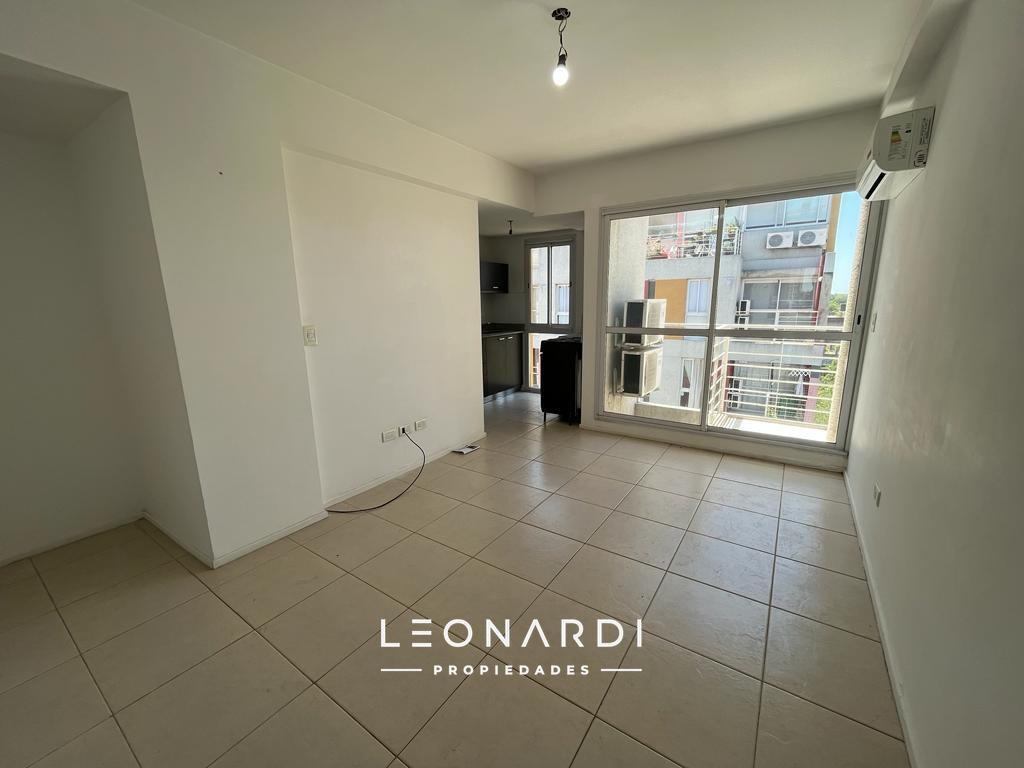 Foto de Departamento céntrico con cochera en alquiler en Escobar - ID 3627, imagen 1