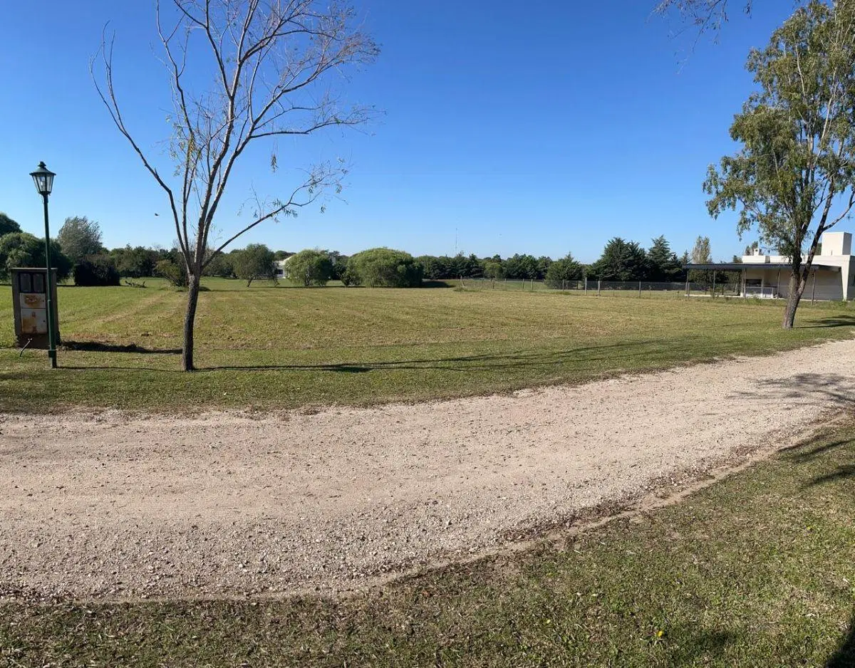 VENTA LOTE EN LA MELINCA - 1850 mts2 4