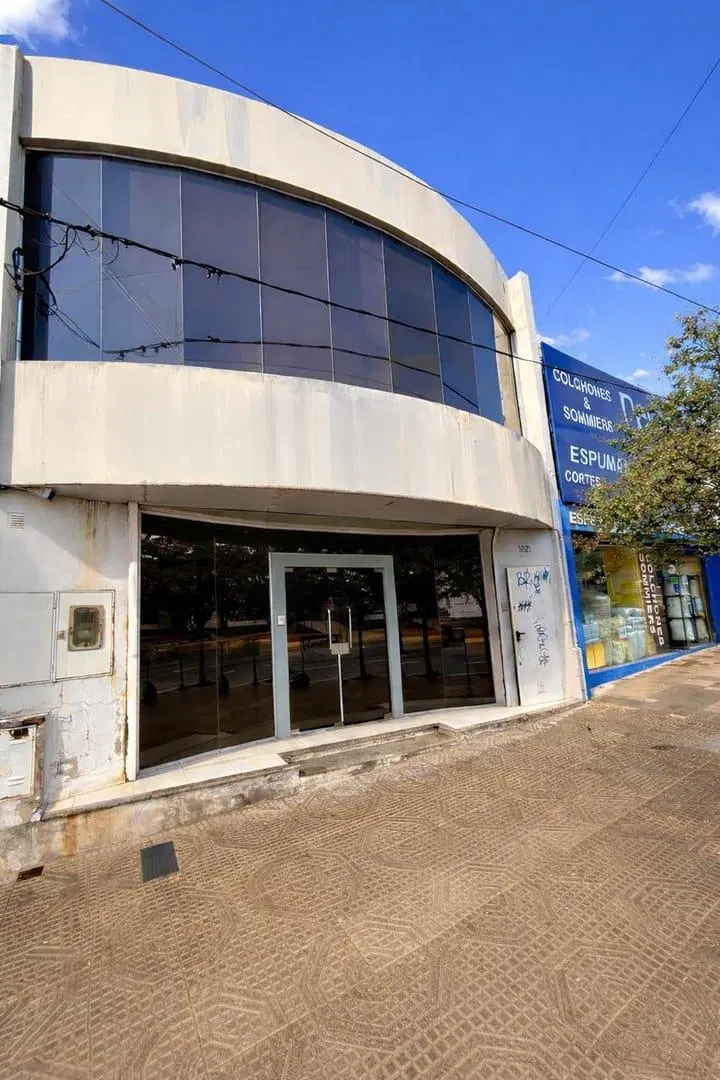 ALQUIER INMUEBLE CORPORATIVO-RECEPCION-OFICINAS-SALA REUNIONES 1