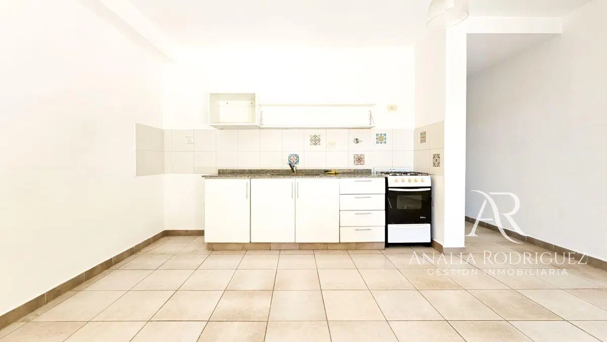 ALQUILER | DEPARTAMENTO 2 AMBIENTES CON JARDÍN, PARRILLA Y COCHERA EN LA MADRUGADA II – PILAR 5