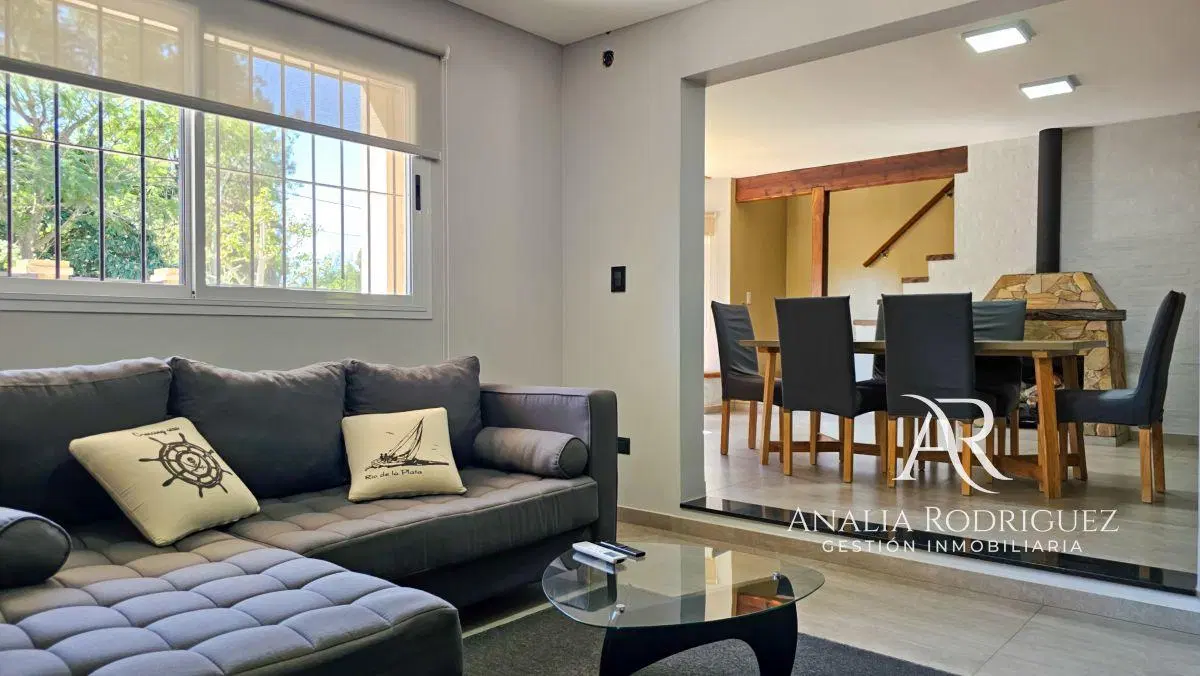 VENTA - CASA 4 AMBIENTES - LOTE DE 573 m² - PILETA, DEPENDENCIA, GRAN PARQUE Y COCHERAS – ESCOBAR 8