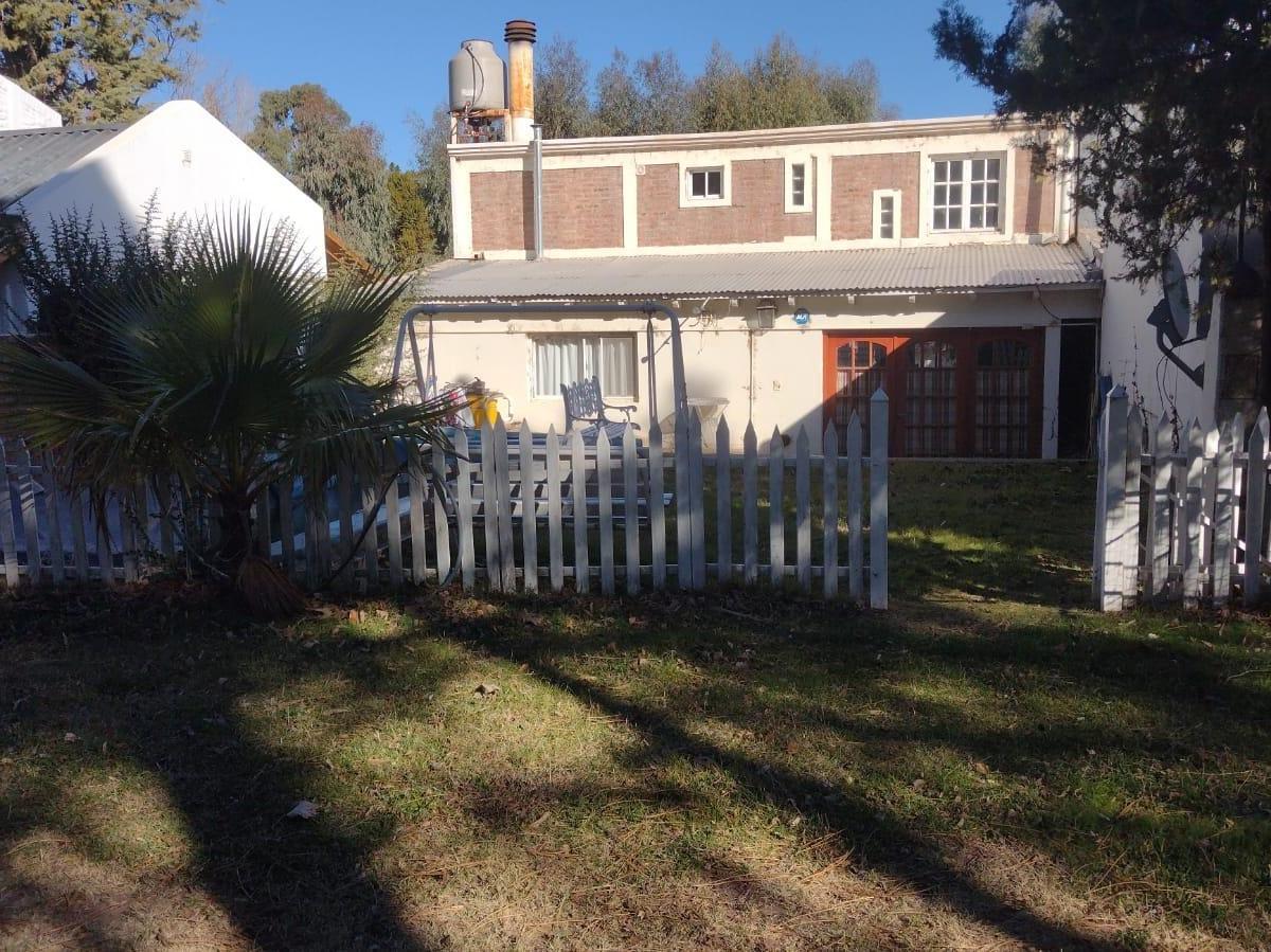 Casa Quinta con Pileta - Lago Mari Menuco 4