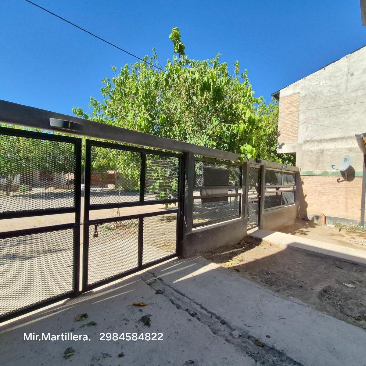 Casa en Venta con Dpto en Cipolletti 2