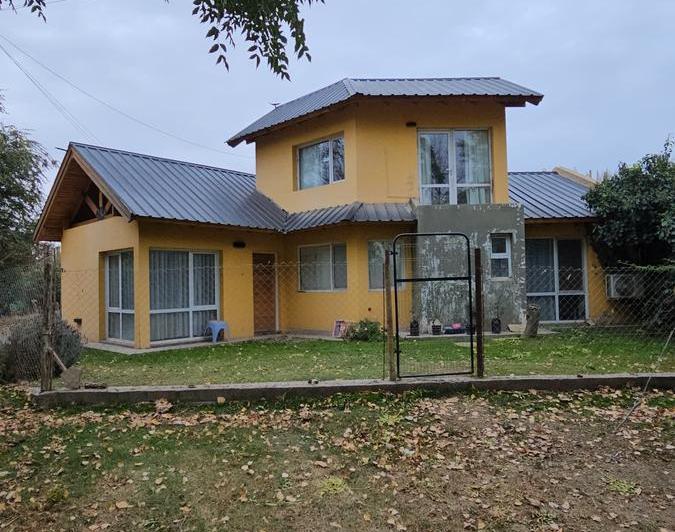 VENTA Casa en  Barrio Parque Náutico frente al rio, APTA CREDITO. 4