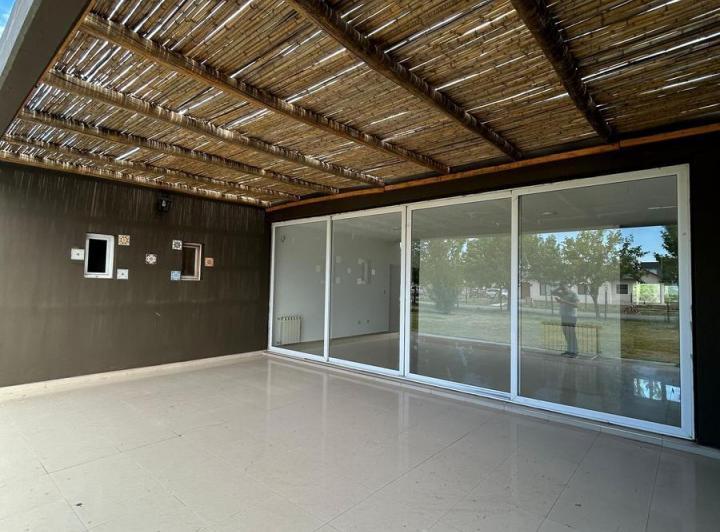 Casa en Barrio Los Robles I 2