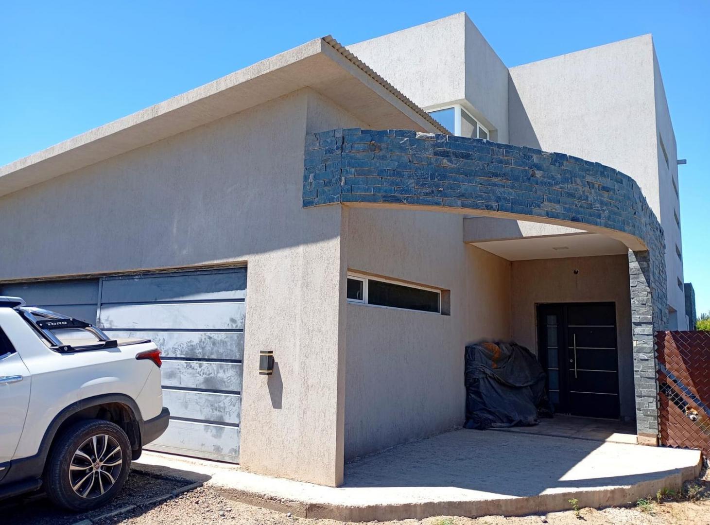 Venta-Casa 4 dorm, B° privado 5 soles- Ruta 151- Cinco Saltos