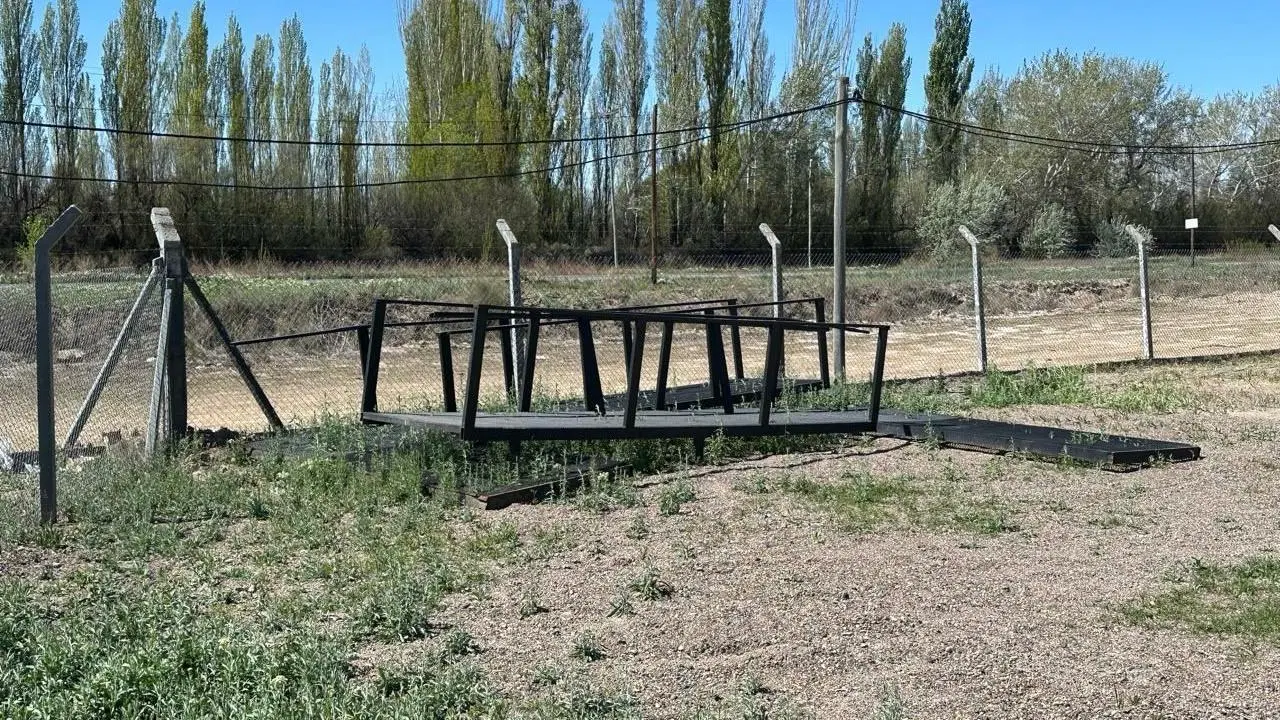 Terreno Comercial/ Industrial 3